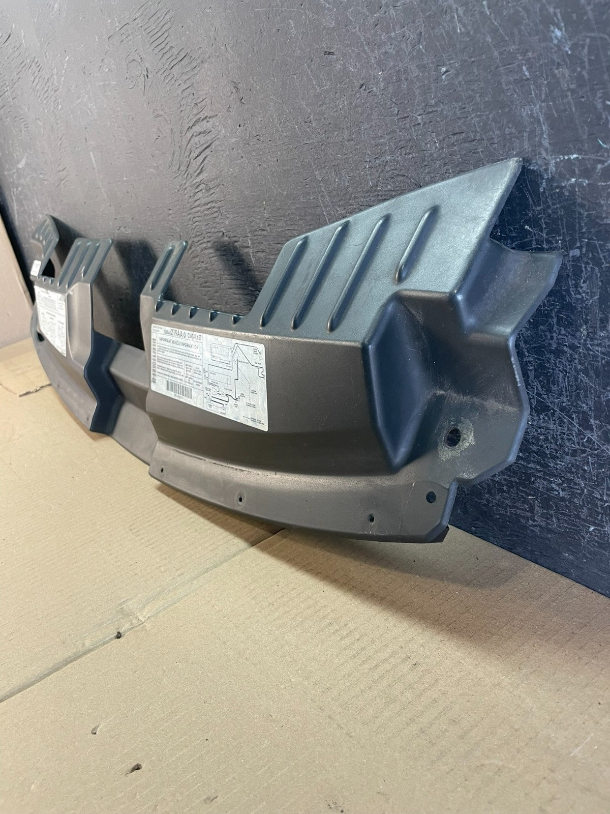 05-08 Dodge Caravan Chrysler Town & Country Upper Radiator Panel Support AE35341