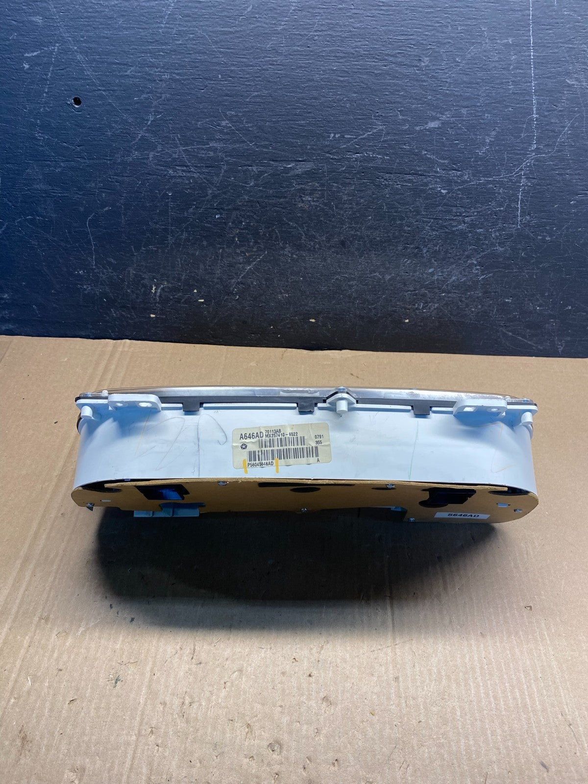 2001 2002 2003 Dodge Durango Speedometer Instrument Cluster Gauge AE7627 DG3