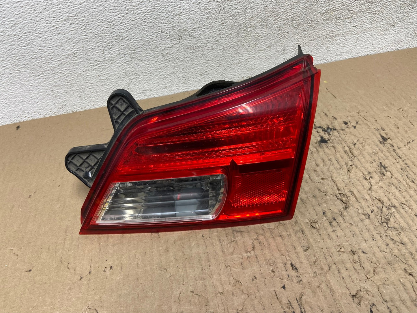 2010 - 2014 Subaru Outback Right Passenger RH Inner Tail Light AF7015 LK0