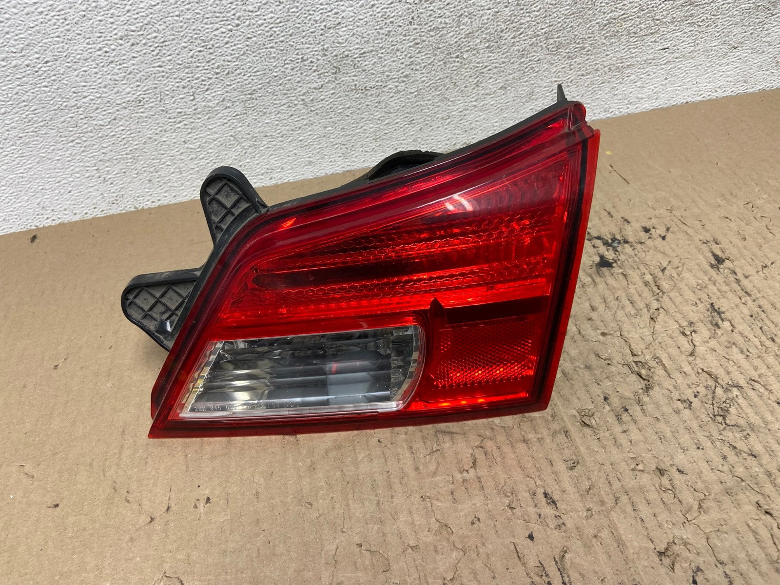 2010 - 2014 Subaru Outback Right Passenger RH Inner Tail Light AF7015 LK0