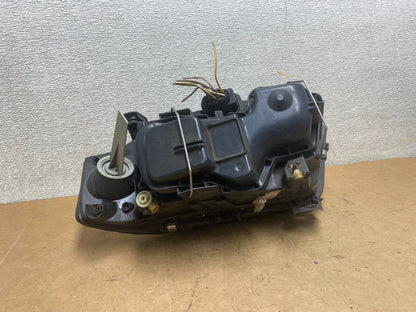 2002 to 2004 Audi A6 Right Passenger RH Side Halogen Headlight OEM X5353 DW8