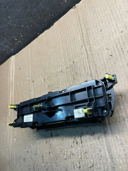 2008 to 2011 Toyota Highlander AC Heat Temp Climate Control OEM X4511 DG5