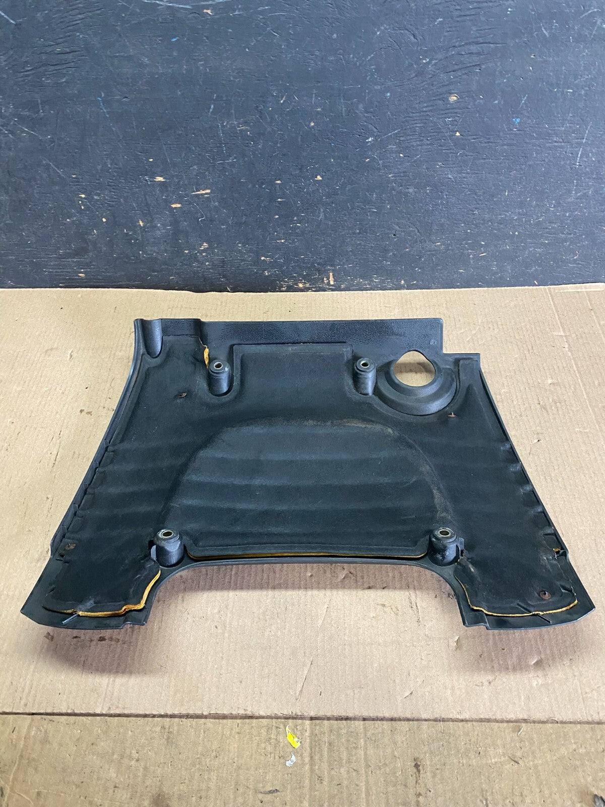 2002 to 2005 Hyundai Sonata 2.4L Engine Trim Cover OEM O7832 DG4