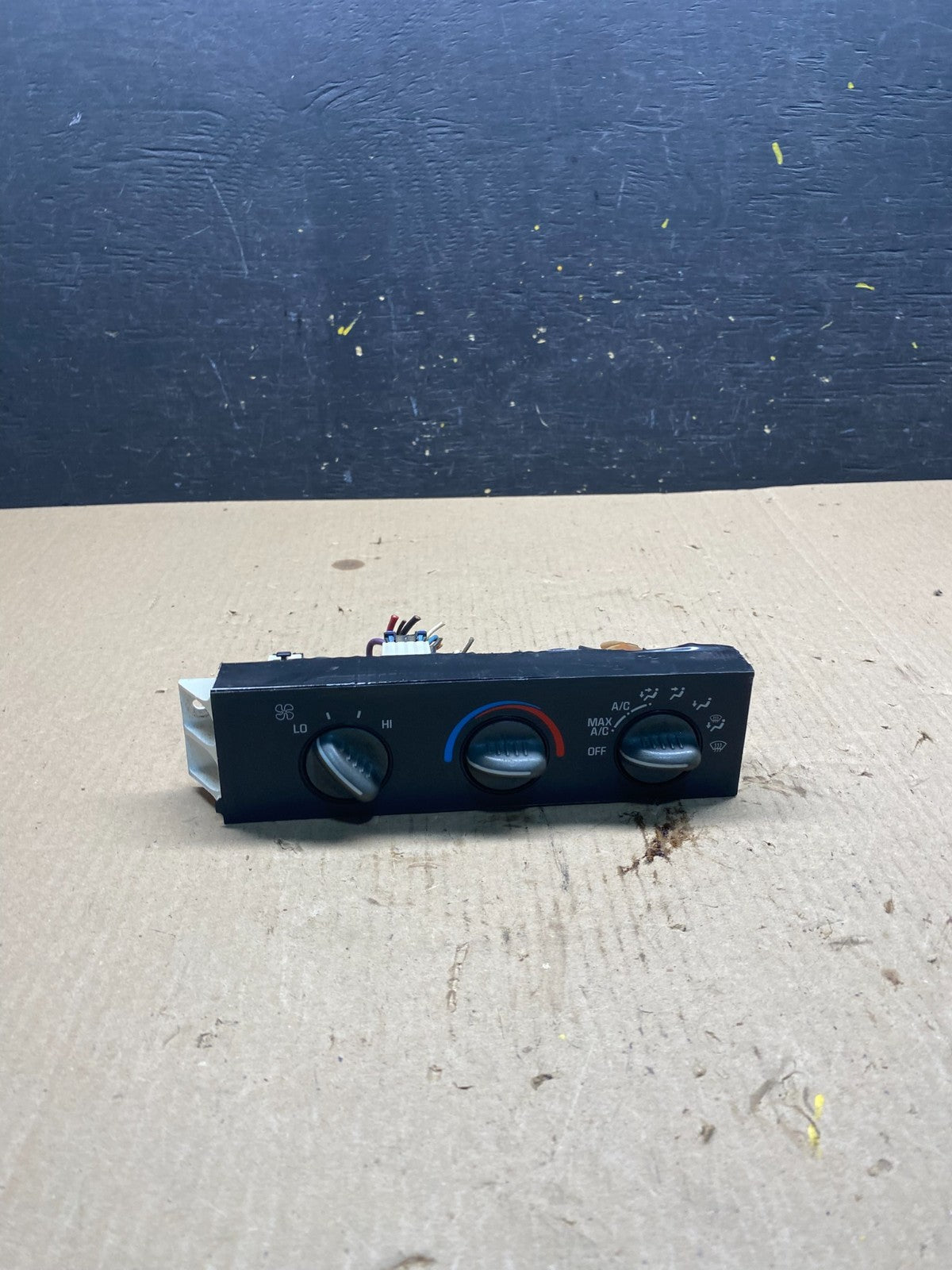 2001 - 2007 GMC Chevrolet Express 1500 Climate Control A/C Q7005 DG0