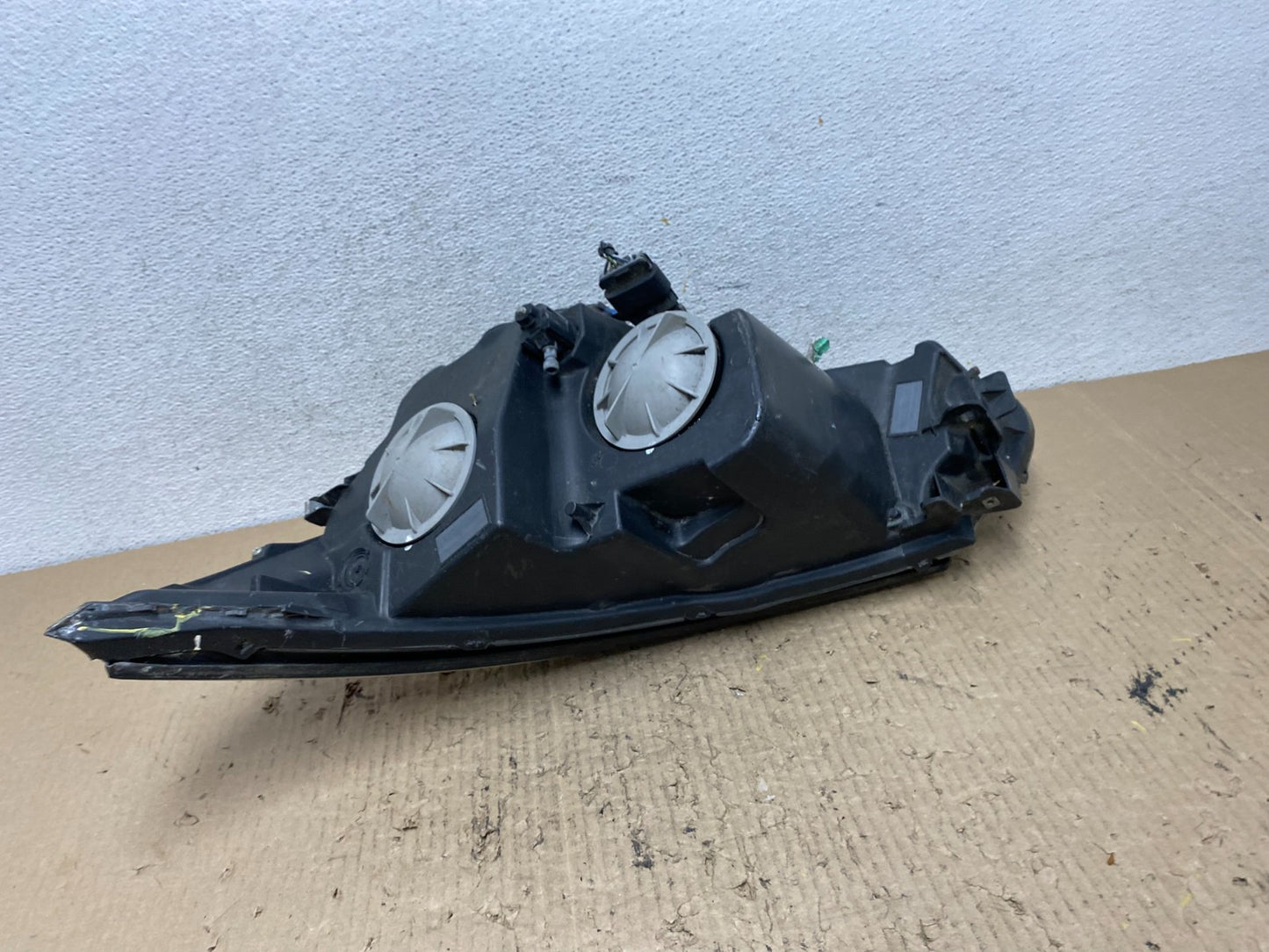 2010 to 2013 Buick Lacrosse Right Passenger Halogen Headlight AF7208 DW6