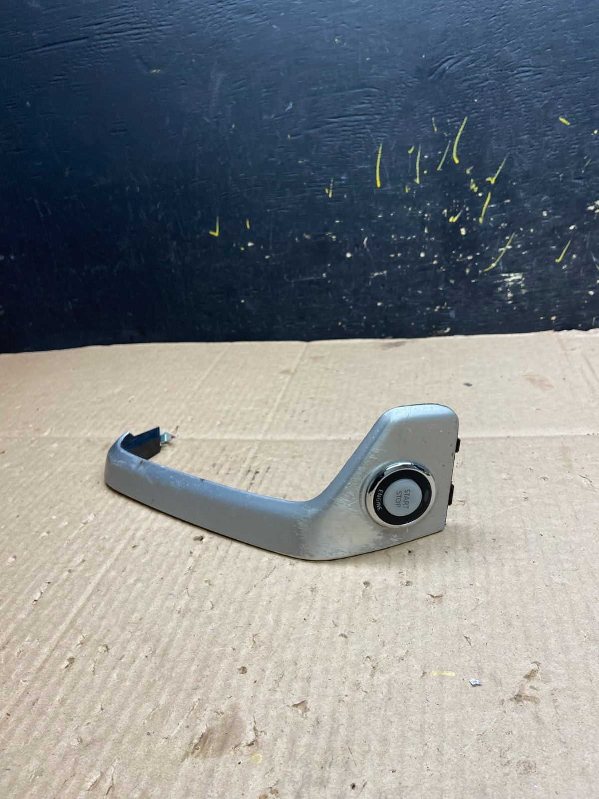 2009 - 2014 Nissan Murano Engine Ignition Start Switch Trim Bezel OEM Y2468 DG0