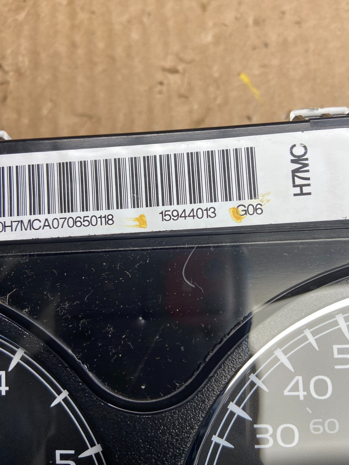 2007 2012 GMC Yukon Tahoe Sierra Speedometer Cluster Gauge AD6887 DG5
