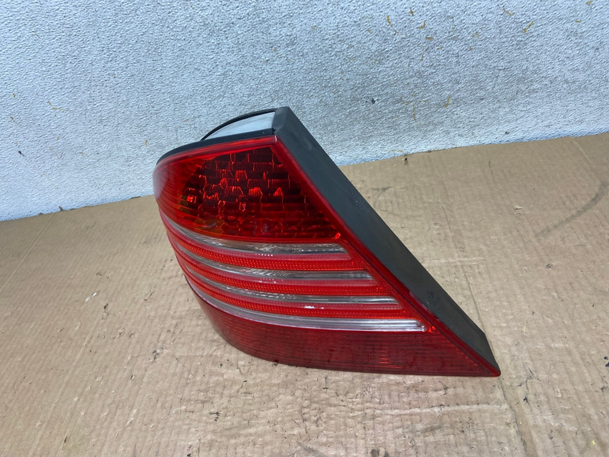 2003-2006 Mercedes-Benz S-Class Tail Light Left Driver Lh Side AI8226 LK1