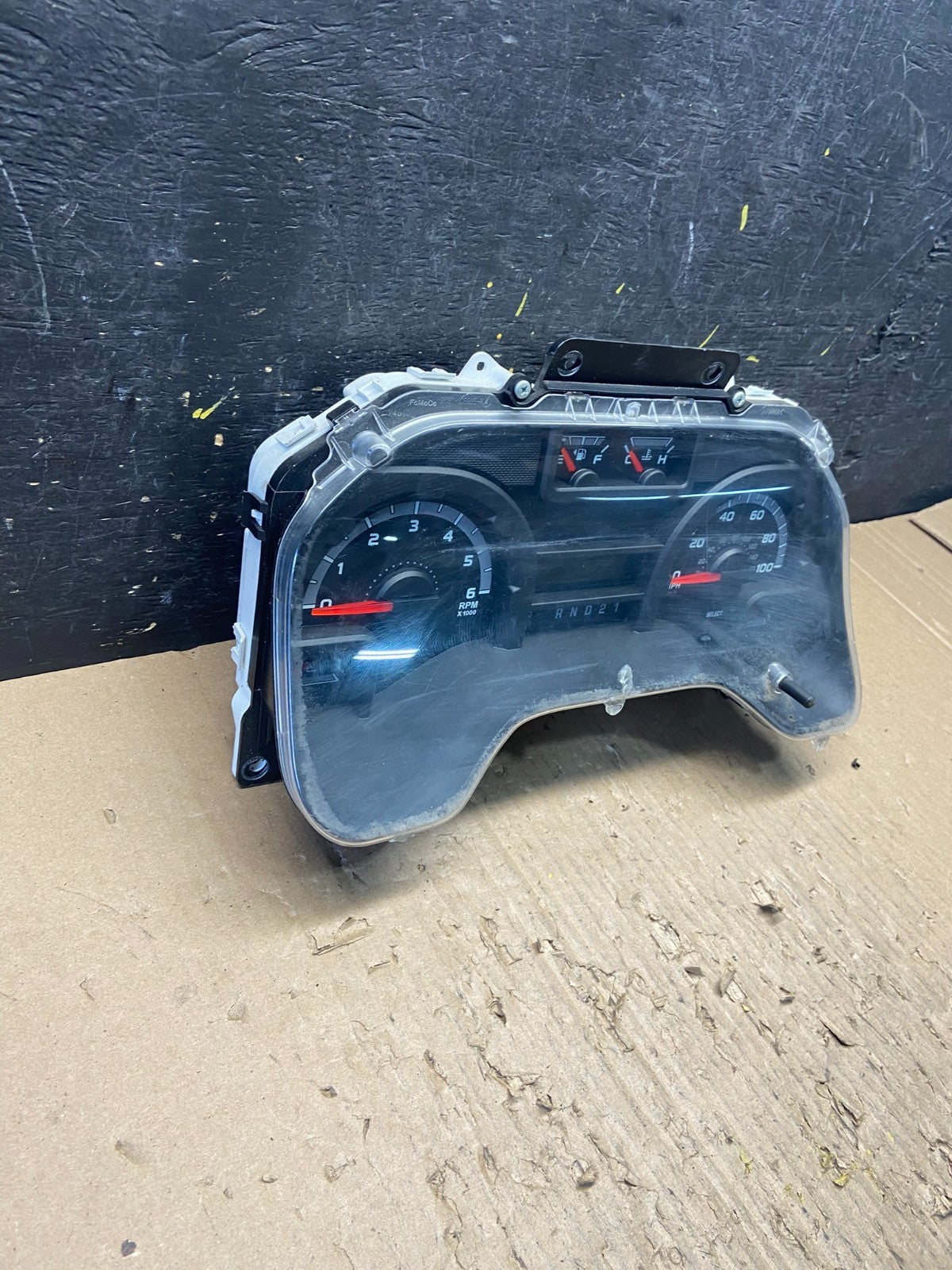 2009 to 2014 Ford E150 E250 E350 VAN Gauge Speedometer Cluster T1755 DG2