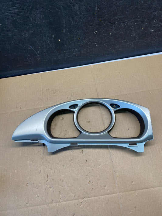 2004 to 2007 Toyota Highlander Speedometer Gauge Cluster Bezel Trim L8940 DG0