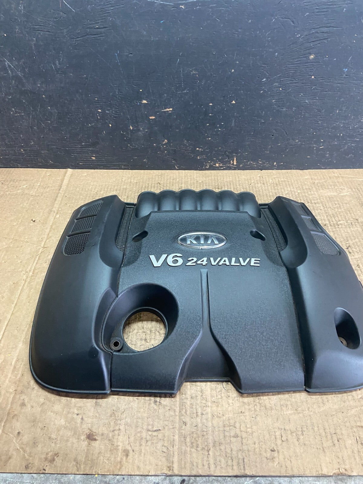 2007 - 2008 Kia Optima Rondo 2.7L V6 Engine Motor Cover O3323 PS0