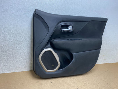 2016 to 2018 Jeep Renegade Front Right Passenger Side Panel Door w9209 DG2