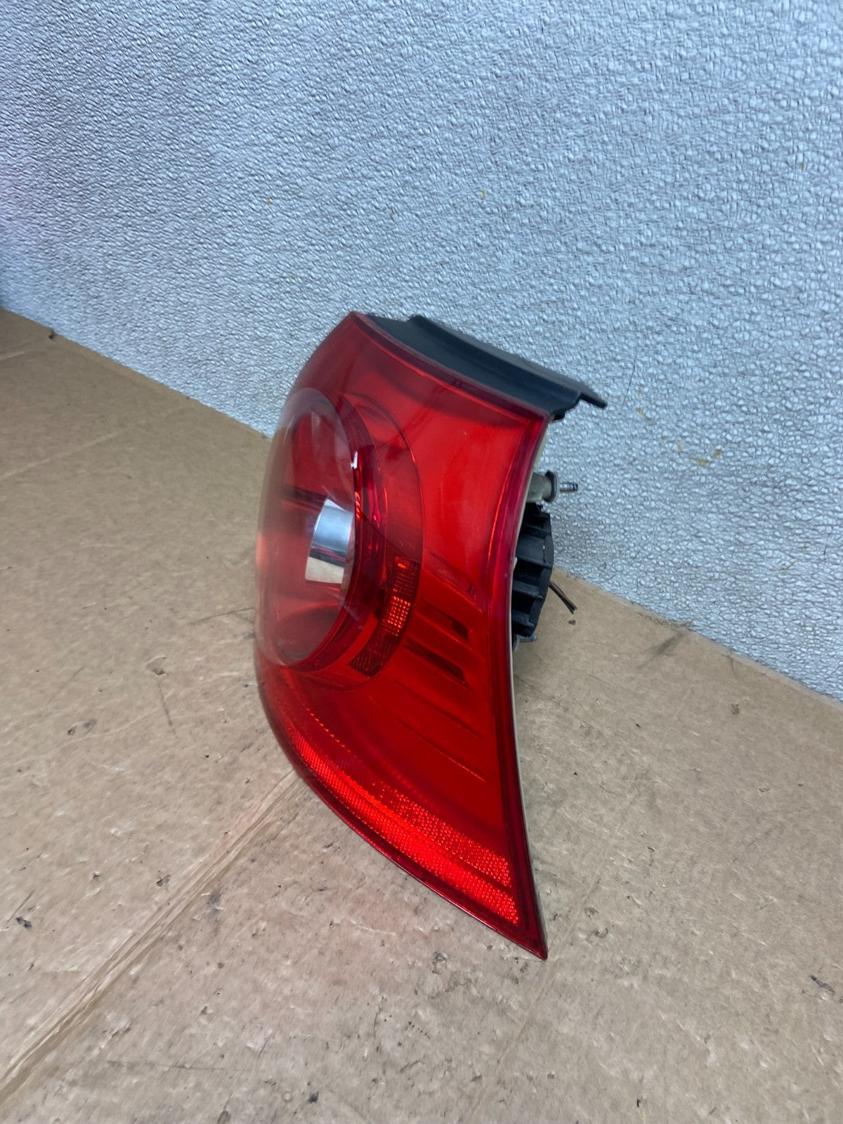 2006 2007 2008 Volkswagen Golf MK5 5 Right Passenger Tail Light AA1549 GD1