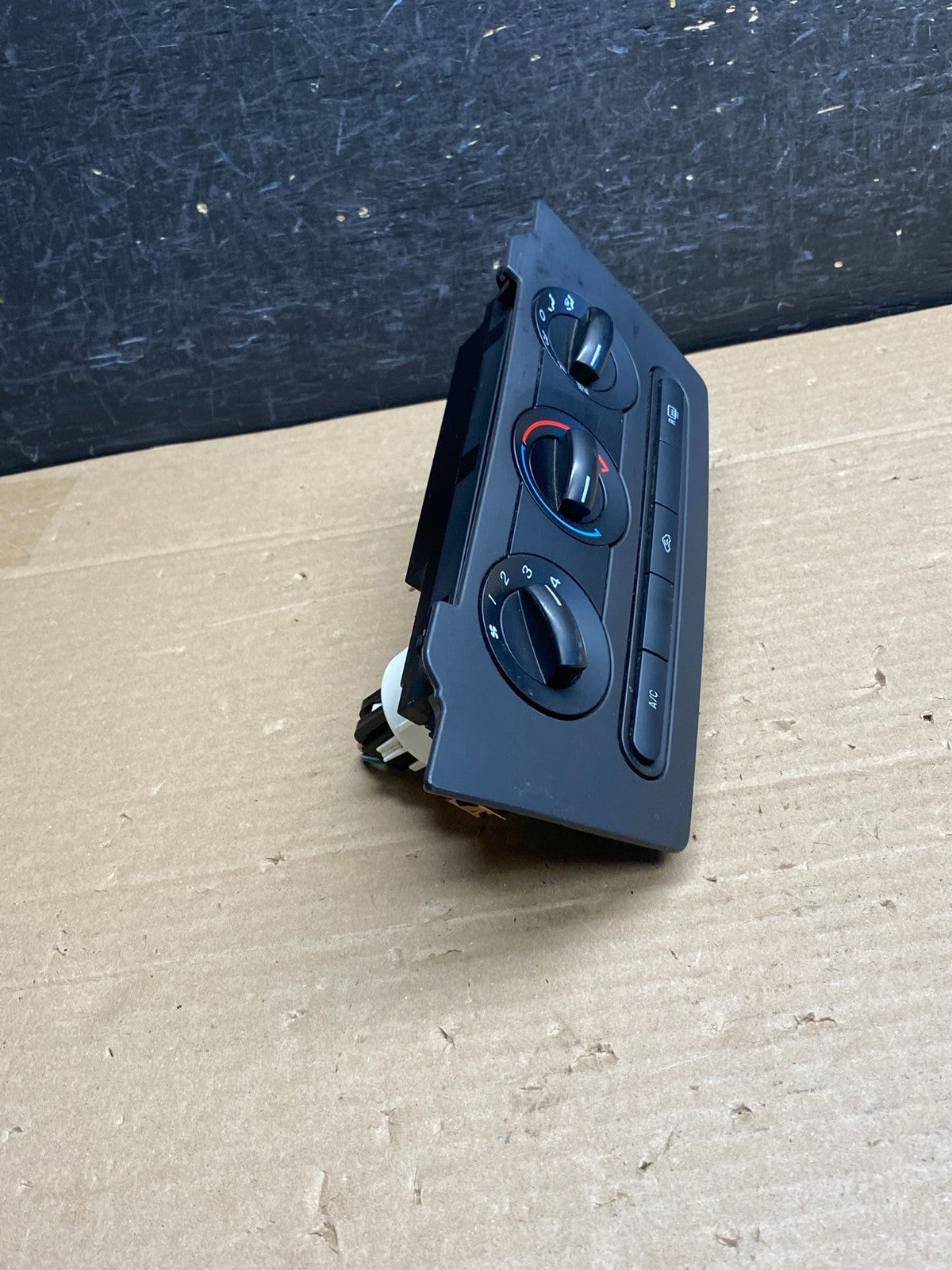 2006 to 2009 Ford Fusion Mercury Milan Climate Control A/C Control AG6219 DG1