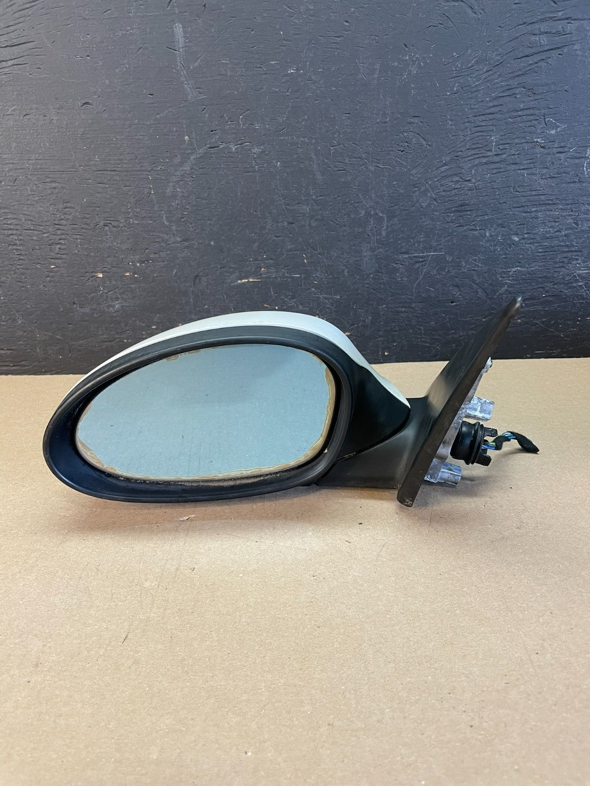 2006 to 2008 BMW 325i Left Driver LH Side View Door Mirror AE1096 DW7