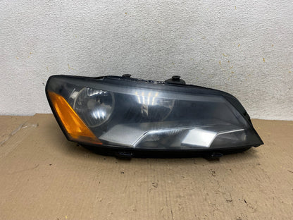2012-2015 Volkswagen Passat Right Passenger RH Halogen Headlight AH6004 DW0