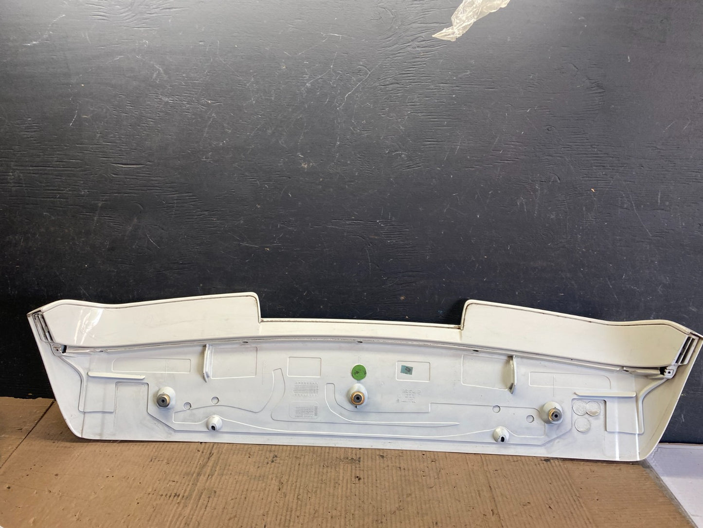 2008 2009 2010 Porsche Cayenne Rear Spoiler Third Brake Light Wing P8774 DG8