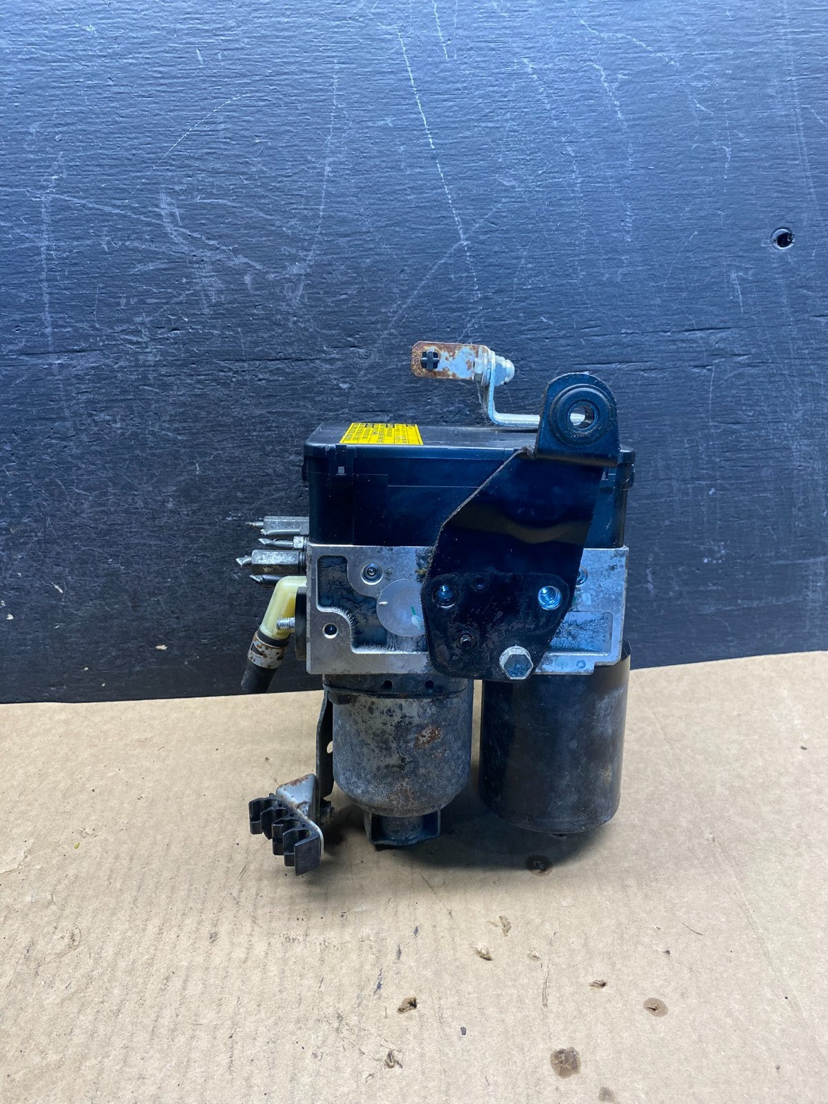 2004 - 2009 Toyota Prius ABS Brake Pump Anti Lock Module AG7226 DG2