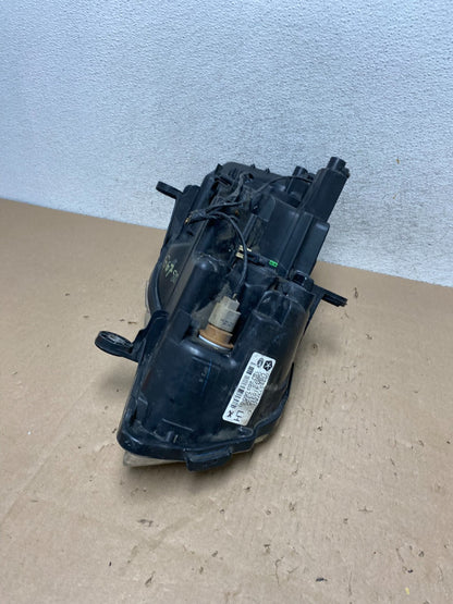 2008 to 2016 Chrysler Town and Country Left Driver Lh Side Headlight AG6780 DW6