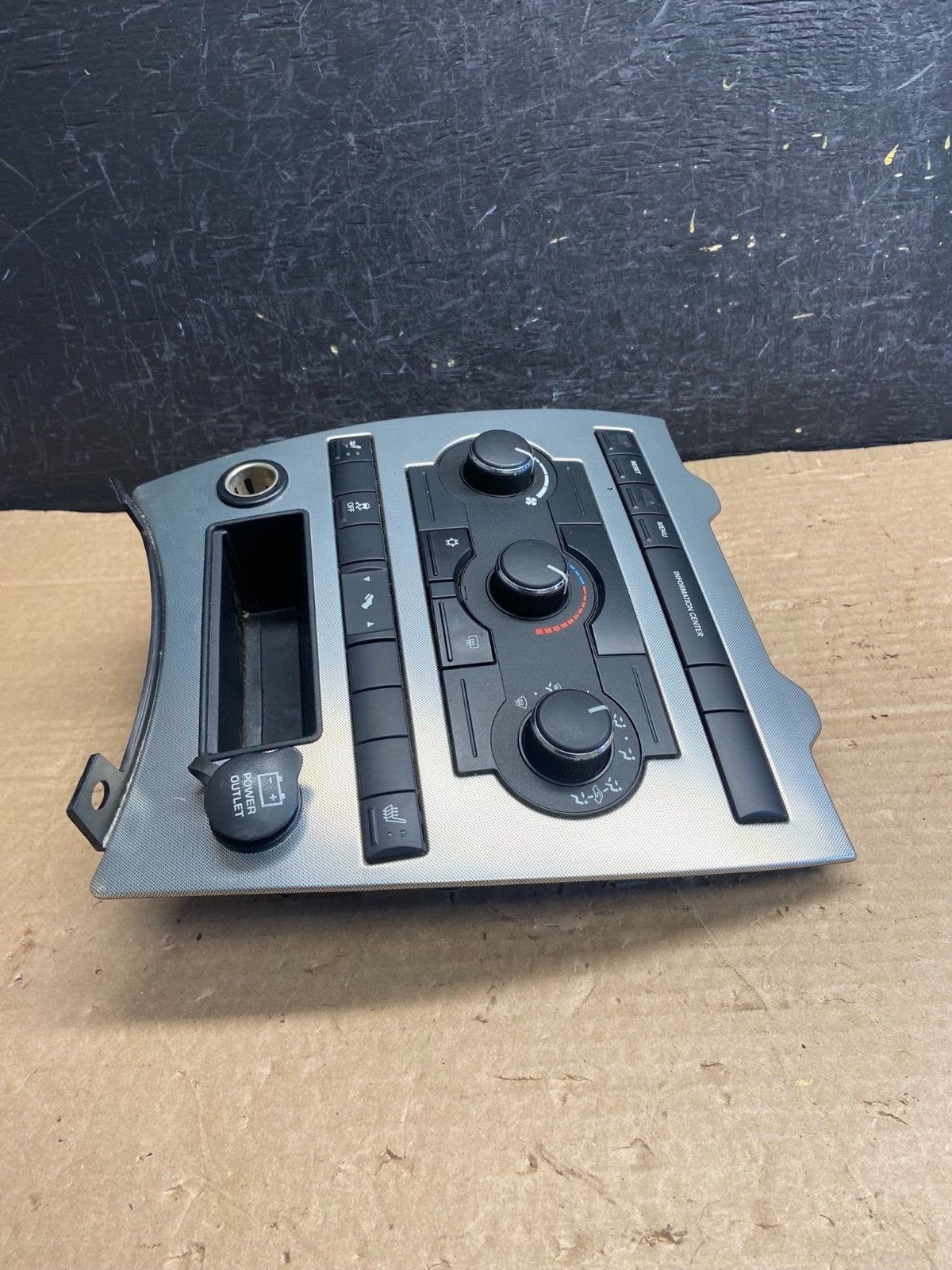 2005 to 2007 Jeep Commander Grand Cherokee A/C Climate Control Bezel AF2611 DG3