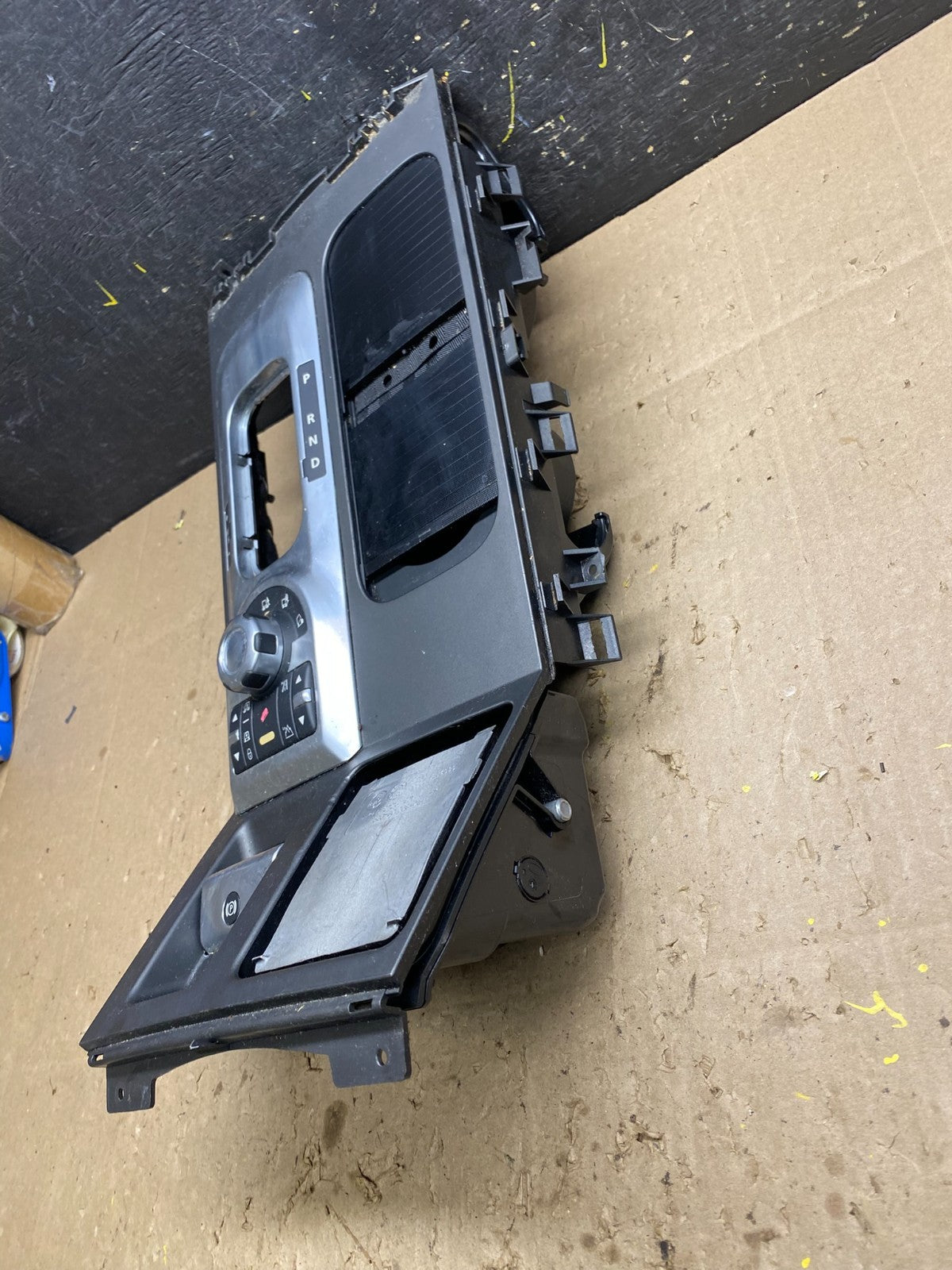 2010-2012 Land Rover Range Rover HSE Center Console Shifter Bezel Trim U5346 DG3