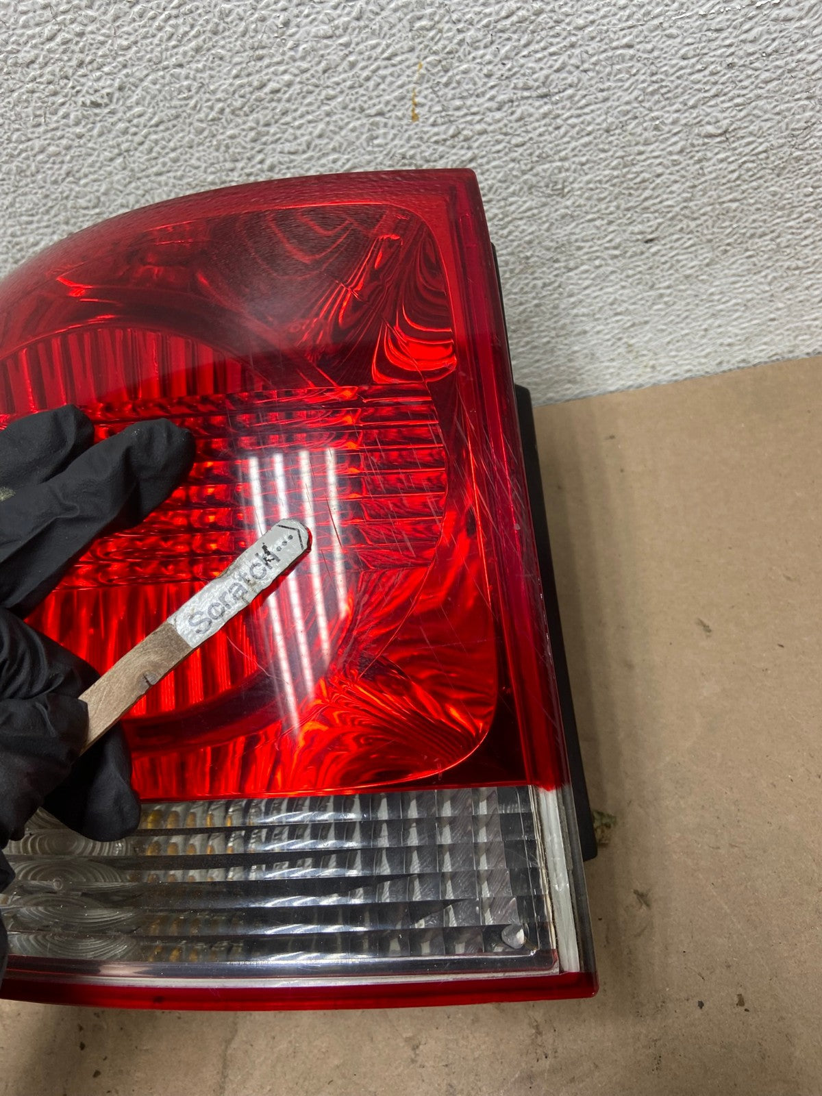 2004-2007 Volkswagen Touareg Lh Driver Left Side Tail Light AG4778 LK4