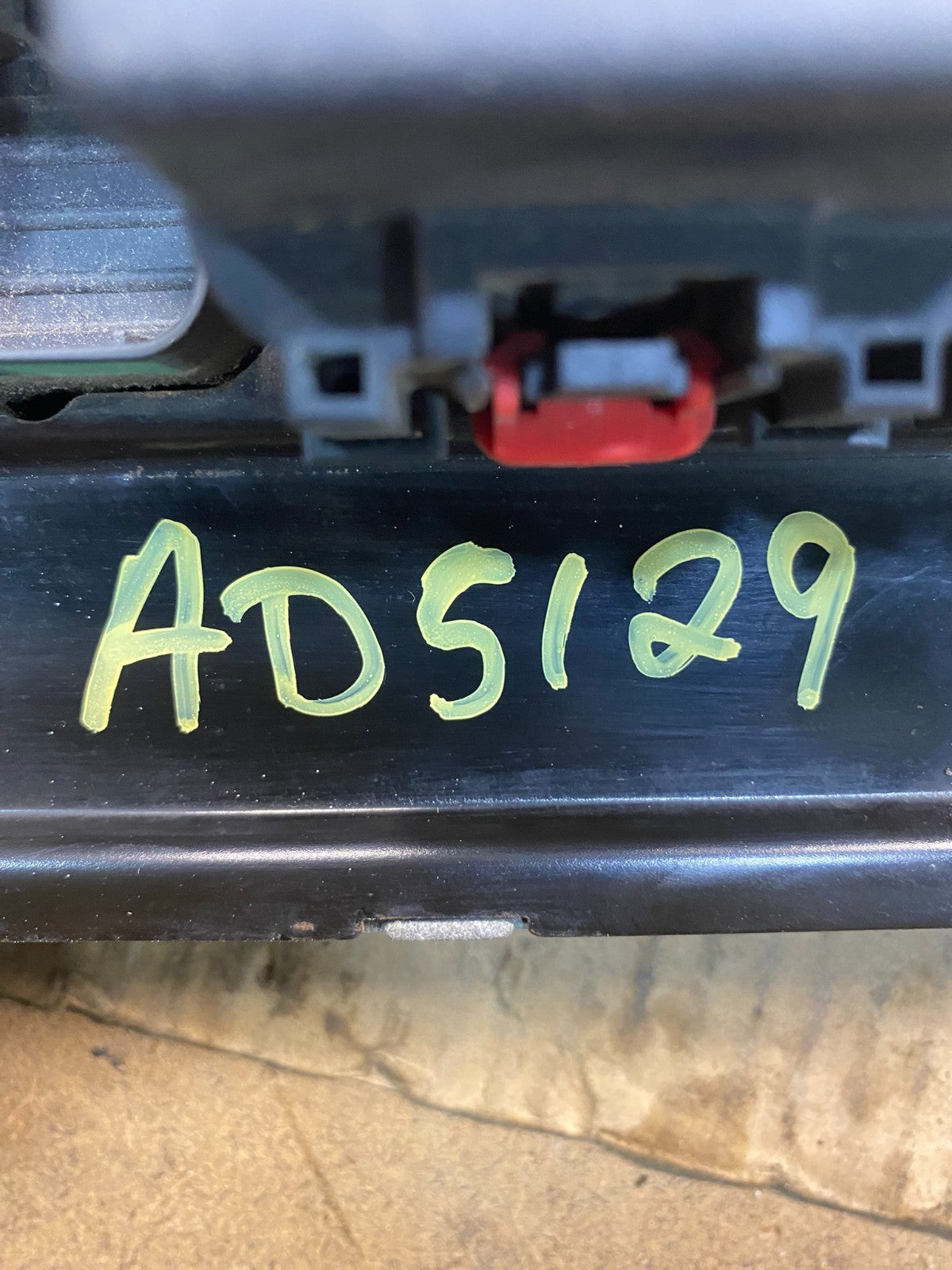 2008 Jeep Grand Cherokee Commander 3.7 Engine Computer ECU p05187305af AD5129 DG3
