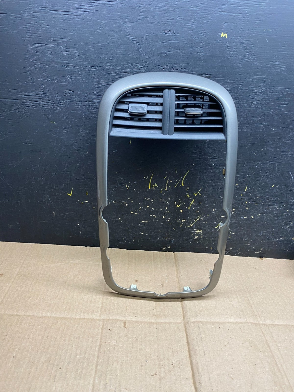 2013-2016 Chevrolet Malibu Center Radio Switch Air Vent Trim Bezel aa4595 DG0