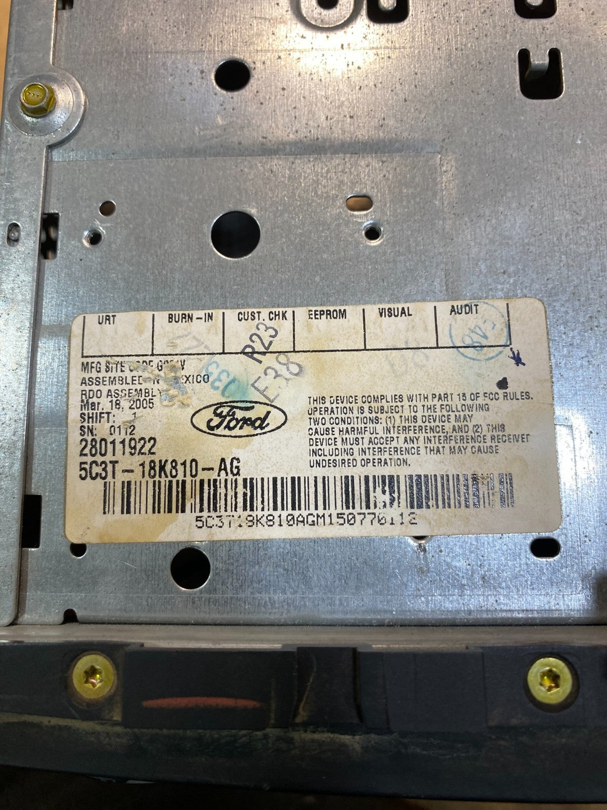 2005 to 2007 Ford F250 F350 Radio Audio AM/FM Receiver  OEM AB3799 DG6