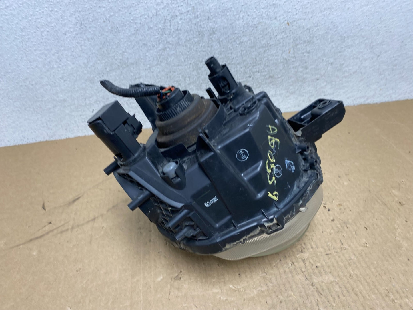 2011 to 2014 Nisan Juke Left Driver LH Side Headlight AG0559 DW8