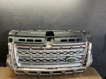 2008 to 2010 Land Rover LR2 Front Bumper Grille Grill OEM q8567 DG0