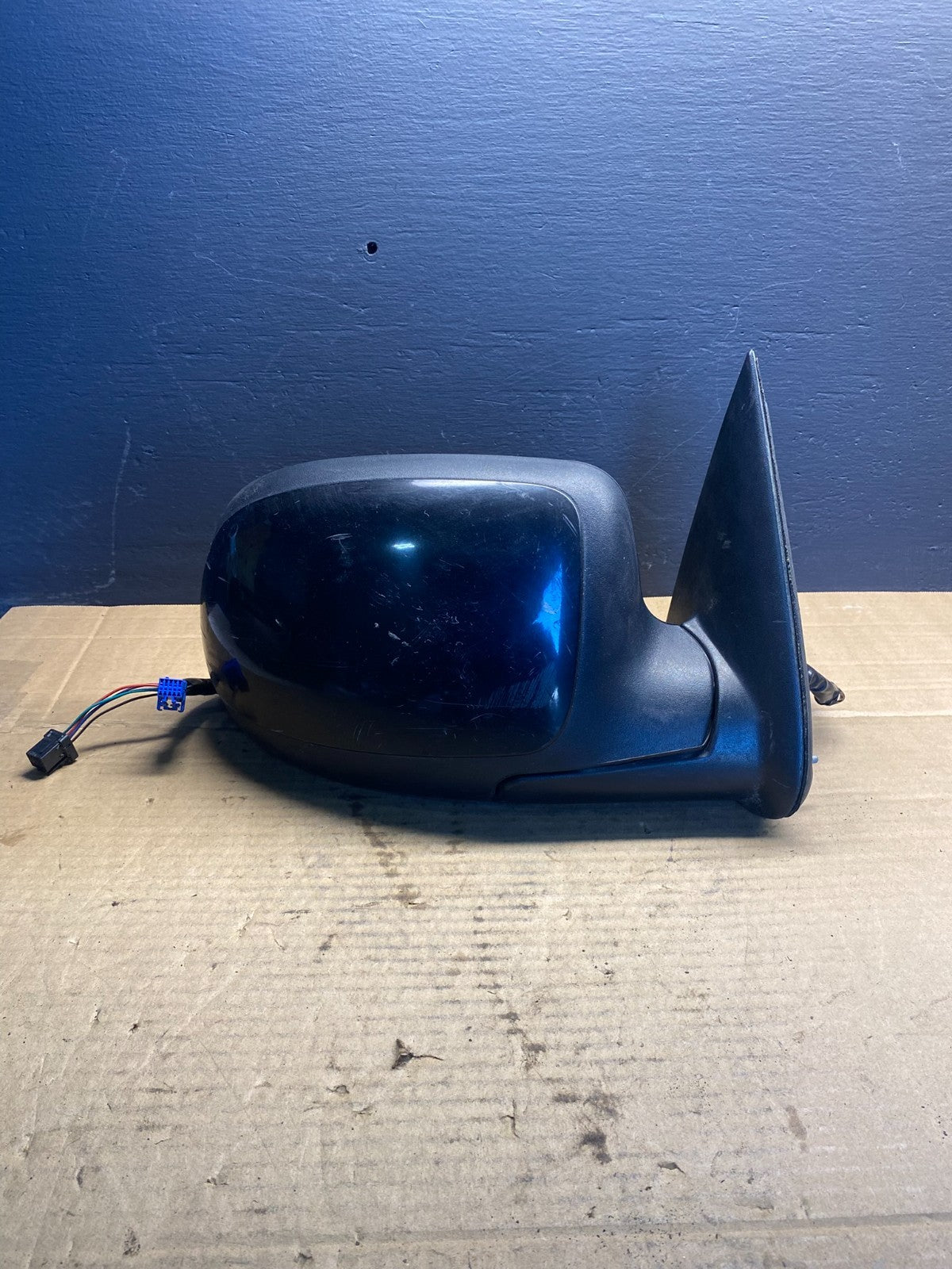 2003-2006 Chevrolet Tahoe Suburban Right Passenger Turn Door Mirror AB7097 MS0