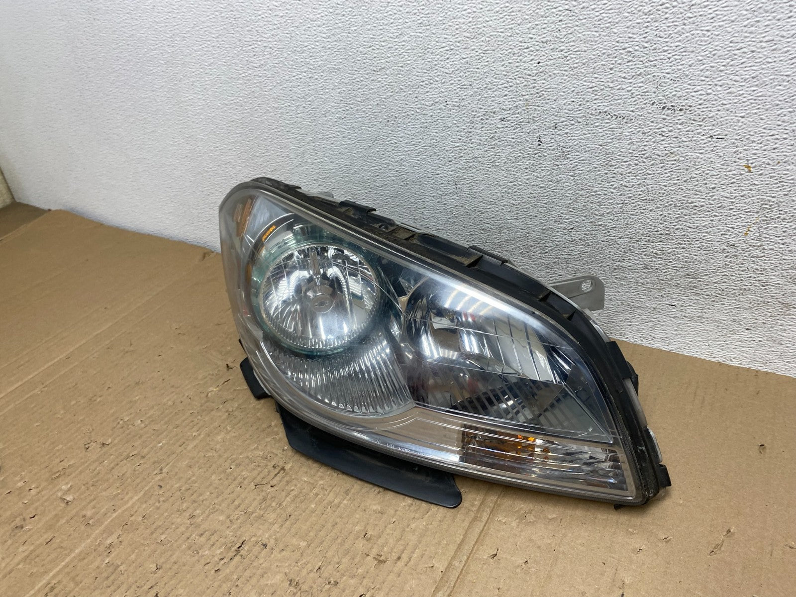 2008 to 2012 Chevrolet Malibu Right Passenger Rh Side Headlight AE9079 DW1