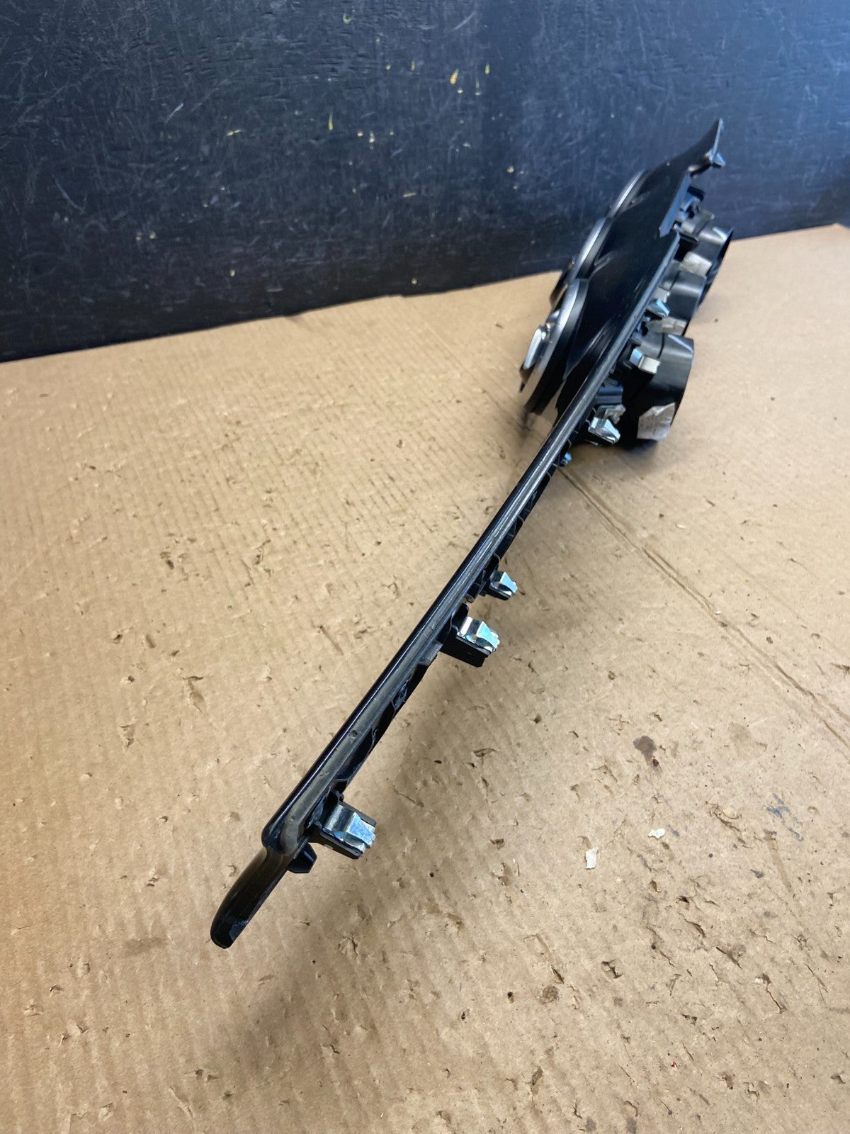 2014 to 2016 Mercedes CLA CLA250 Front Dashboard Air Vent Wood Trim AE4047 DG4