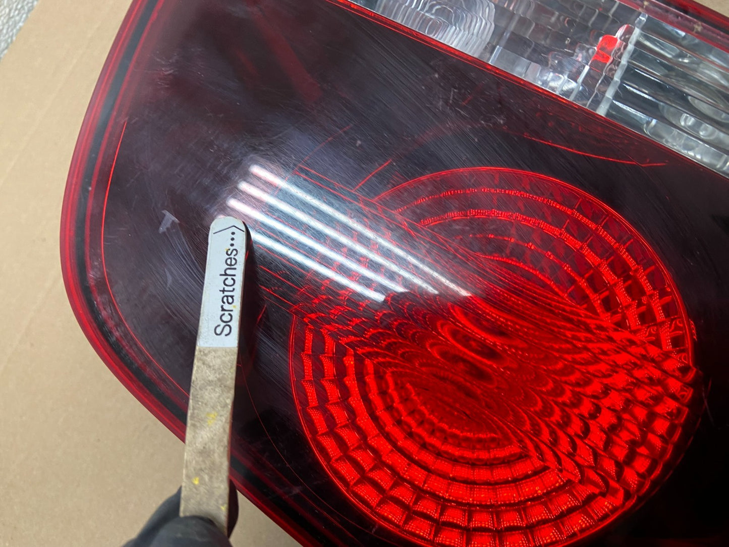 2007-2010 Volkswagen Touareg Left driver Side Inner Tail Light Oem AA8636 LK3