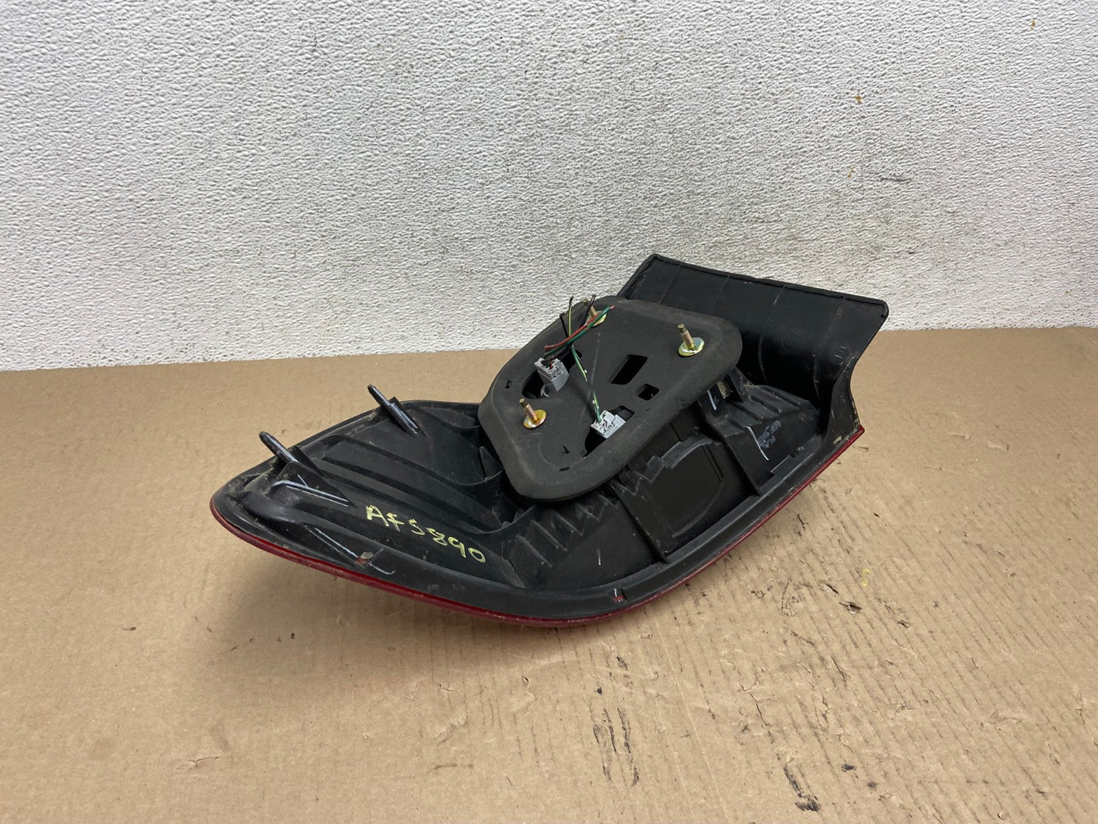 2001 to 2002 Honda Accord Sedan 4door Right Passenger Tail Light AF5890 LK4