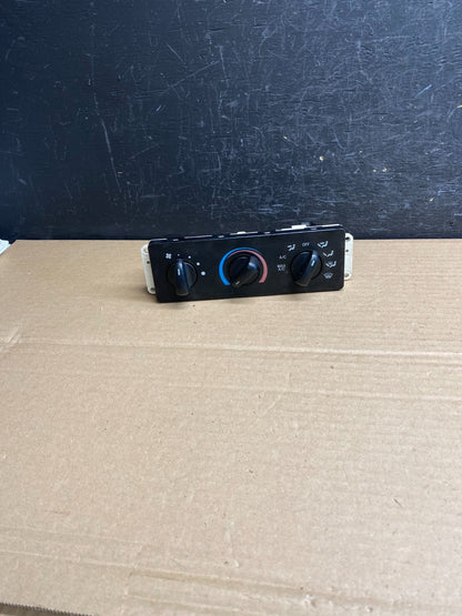 1997 to 2004 Ford F150 F250 Super Duty Heater A/C Climate Control AG0025 DG0