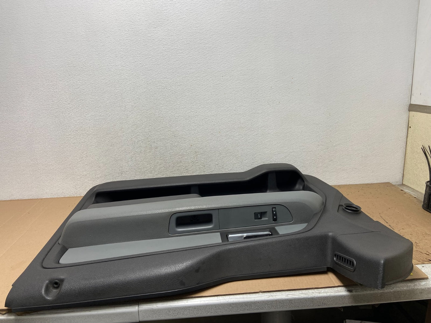 2011 to 2014 Ford F-150 Front Right Passenger RH Side Door Panel af3010 DG5