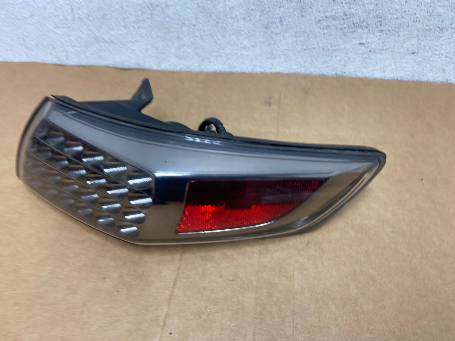 2006 2007 2008 Infiniti FX35 Right Passenger Smoked lens Tail Light AD44461