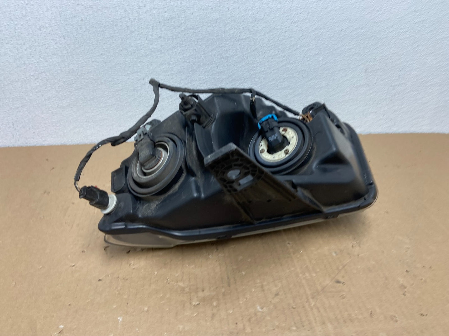 2011-2013 Jeep Grand Cherokee Right Passenger Halogen Headlight AB6528 DW5