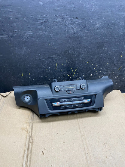2020 to 2023 Ford  Explorer A/C Heater Climate Control Panel x5704 DG0