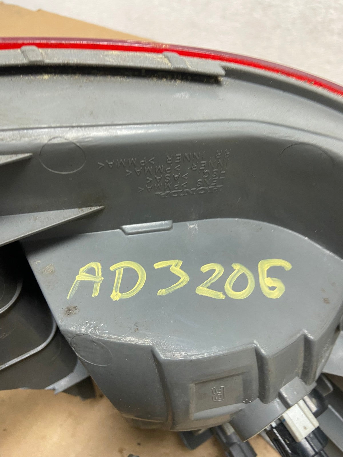 2005 2006 2007 Honda Odyssey Right Passenger RH Side Tail Light AD3206 LK7