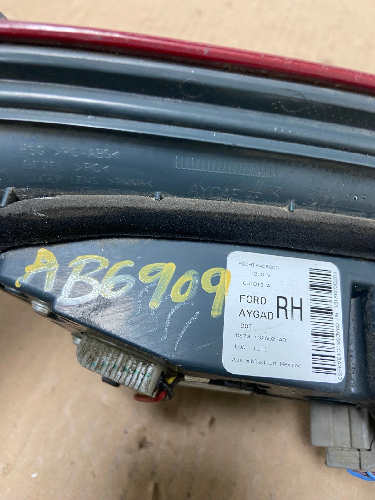2013 to 2016 Ford Fusion Right Passenger RH Side Tail Light Inner Oem AB6909 LK6