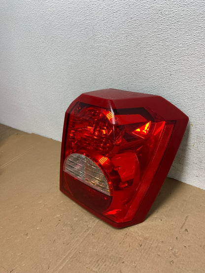 2008-2012 Dodge Caliber Tail Light Right Passenger Rh Side AD7978 LK1