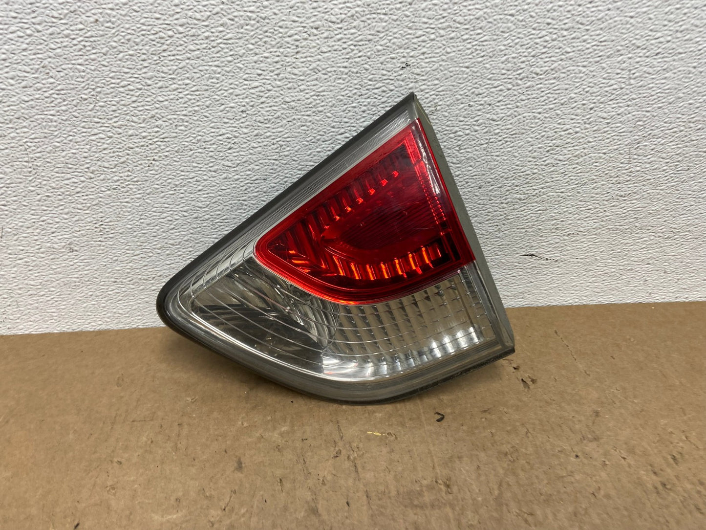 2013 to 2016 Nissan Pathfinder Right Passenger Inner Tail light Oem AC1627 LK0