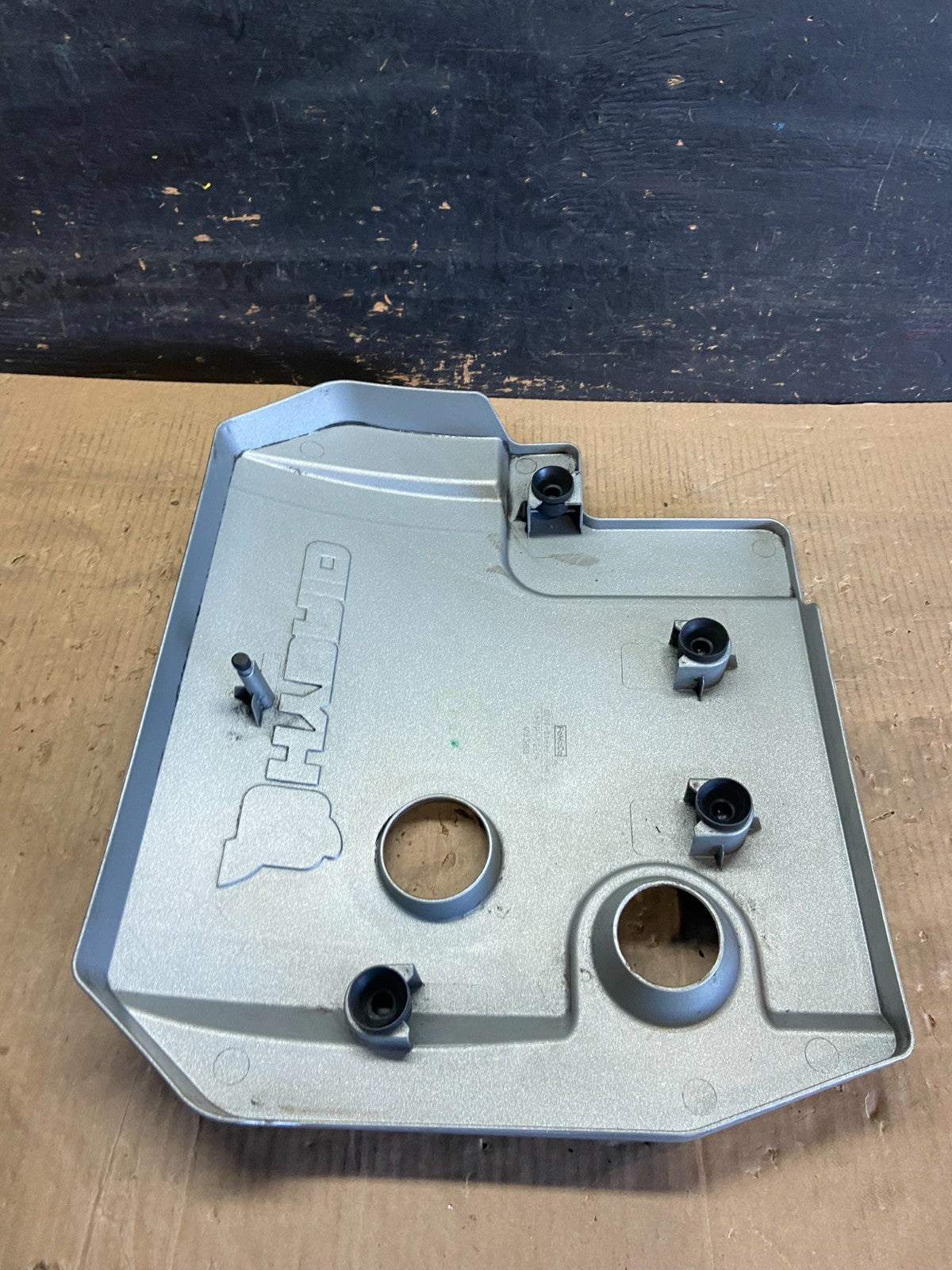 2005 to 2008 Ford Escape Hybrid Engine Motor Cover Oem R7056 DG7