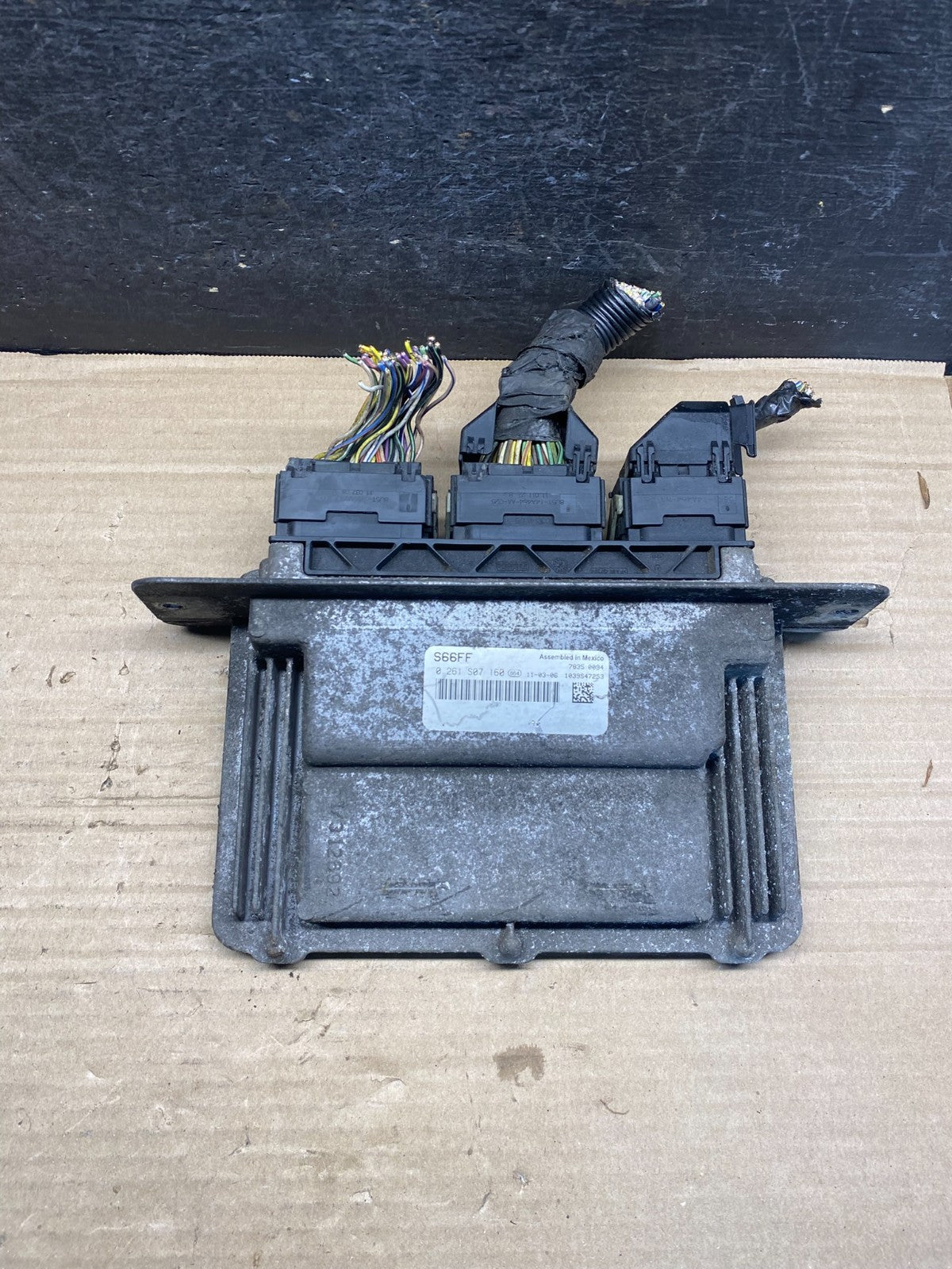 2011 2012 Ford Van E150 E250 4.6L Engine Control Module Unit ECU AH9996 DW0
