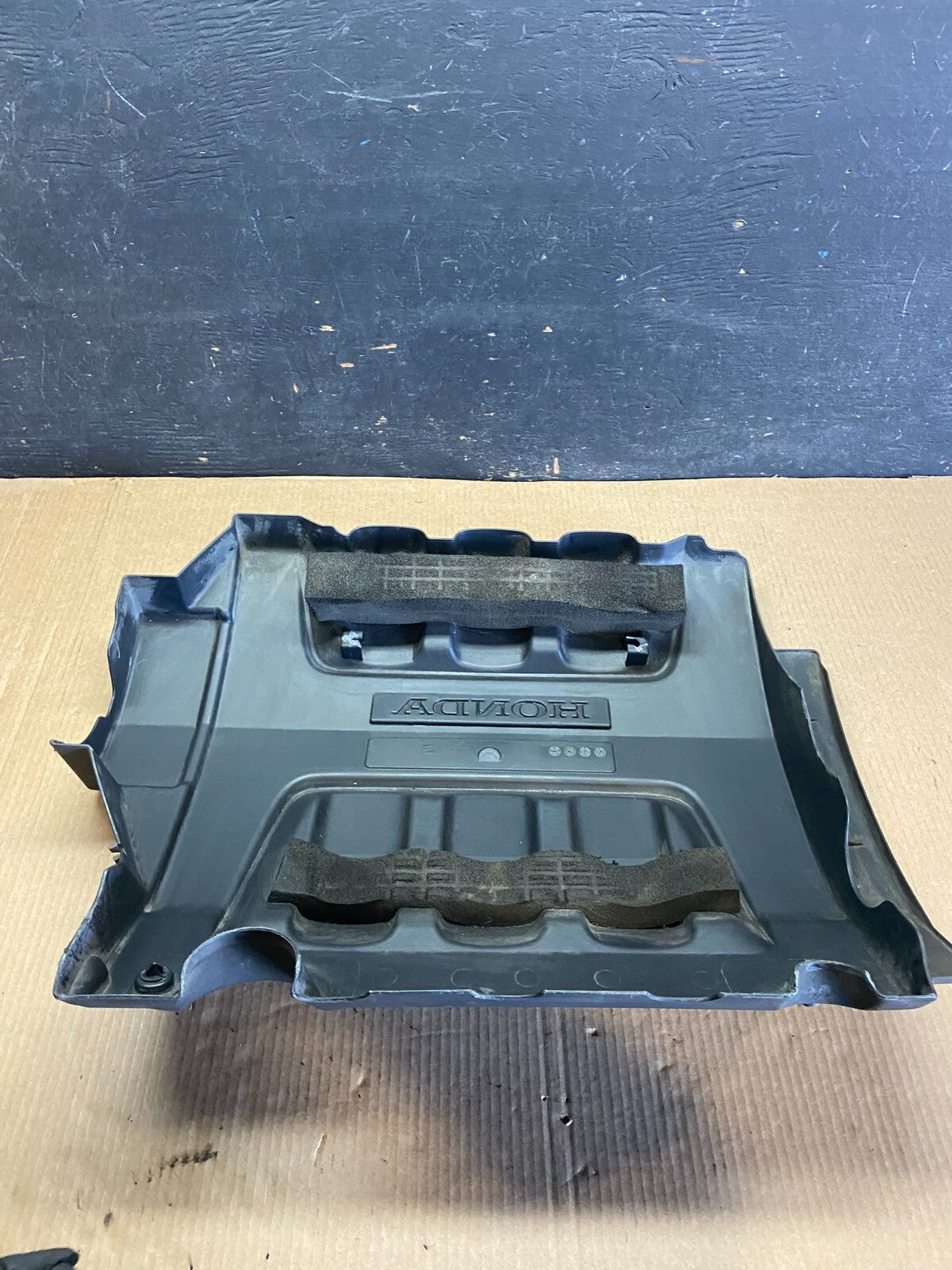 2005 to 2007 Honda Odyssey Black Engine Cover OEM N8250 DG5