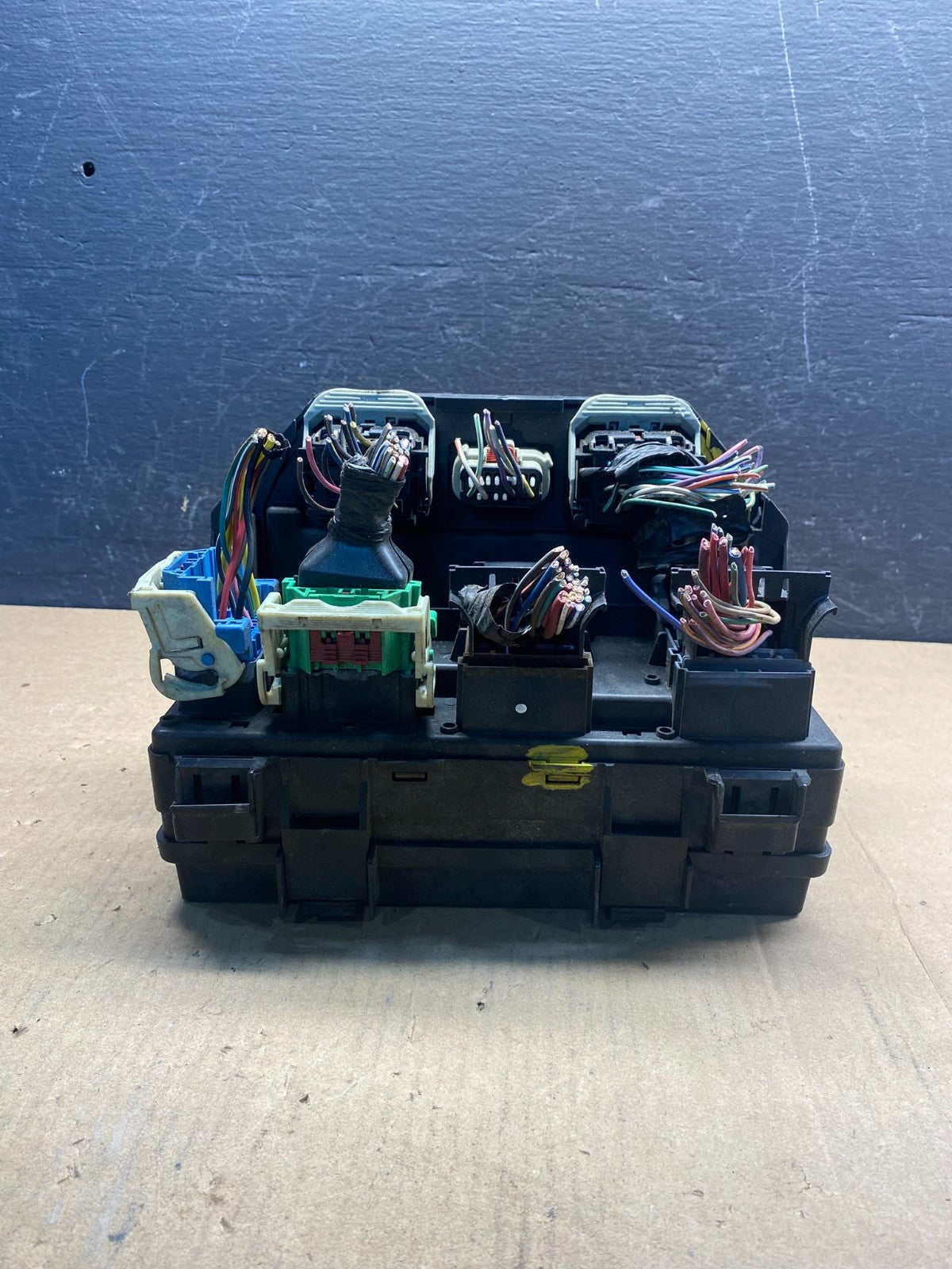 2008 2009 Liberty Nitro TIPM Power Integrated Fuse Box Module AE7443 DW1