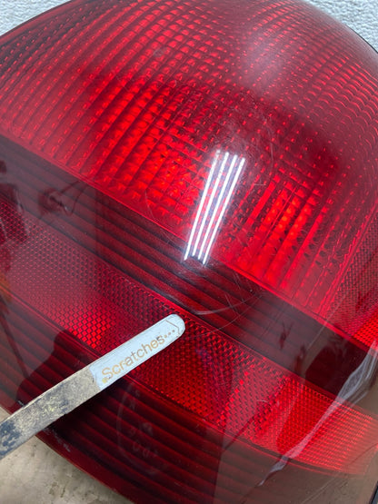 2003 to 2011 Mercury Grand Marquis Right Passenger Tail Light AI5577 LK3